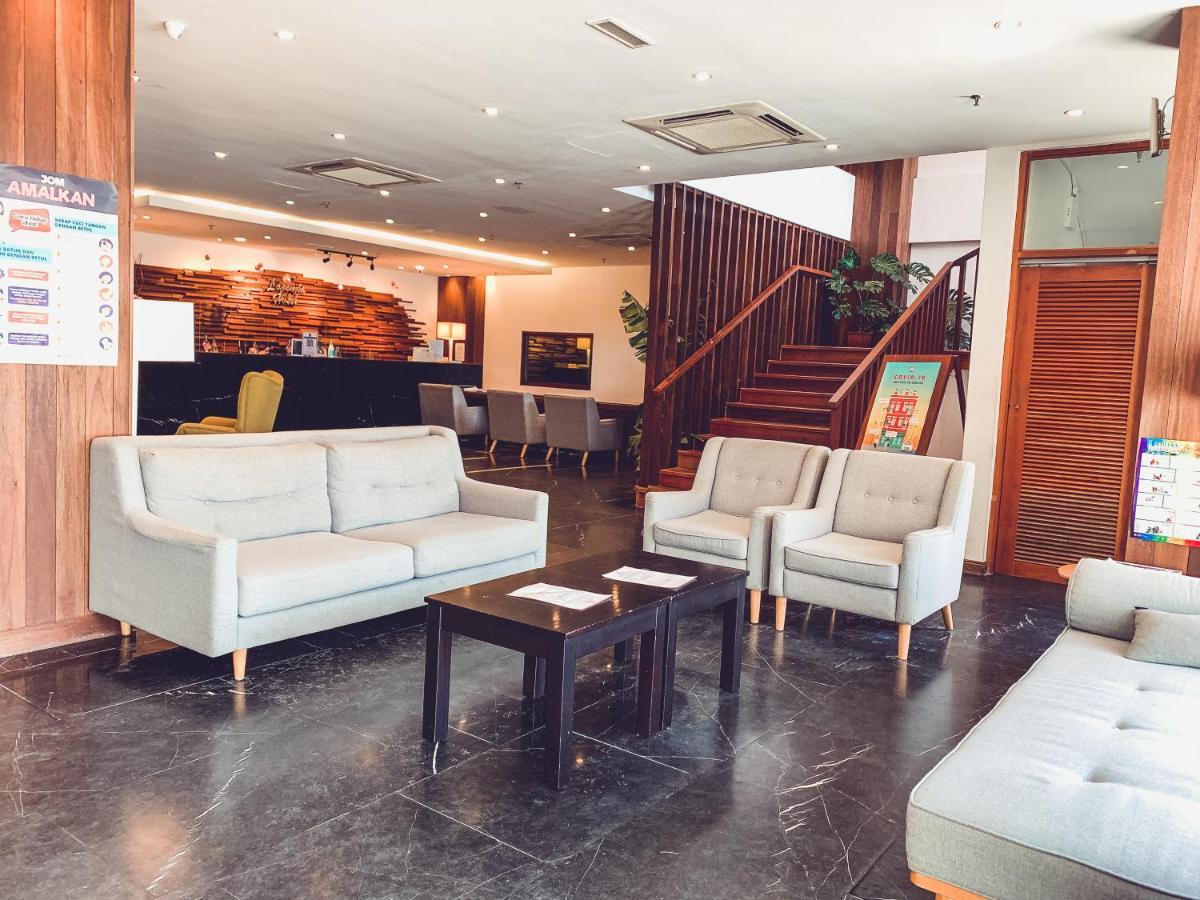 ลาเซนด้า โฮเต็ล Hotel ลาบวน ภายนอก รูปภาพ