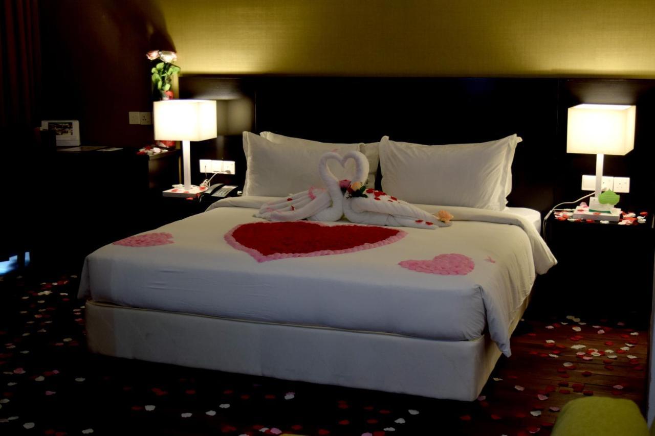 ลาเซนด้า โฮเต็ล Hotel ลาบวน ภายนอก รูปภาพ