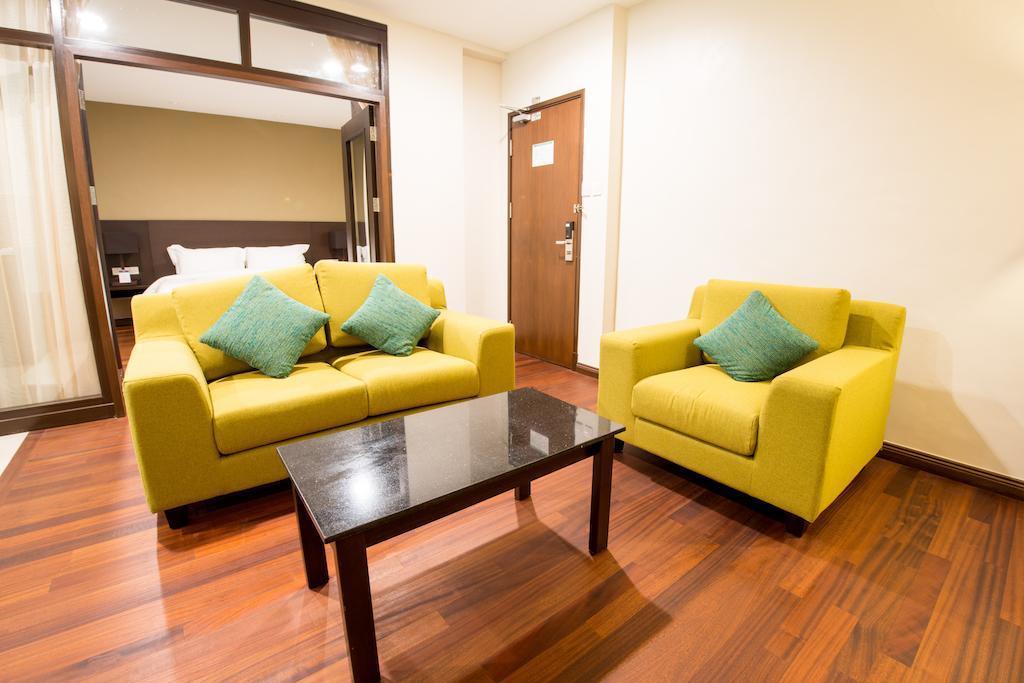 ลาเซนด้า โฮเต็ล Hotel ลาบวน ห้อง รูปภาพ