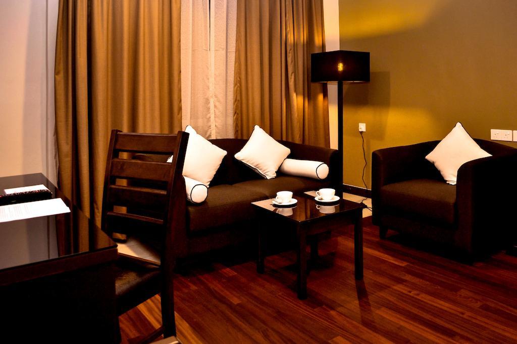 ลาเซนด้า โฮเต็ล Hotel ลาบวน ห้อง รูปภาพ