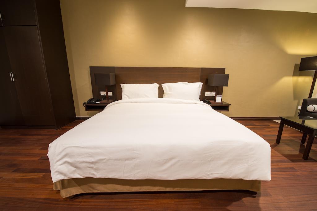 ลาเซนด้า โฮเต็ล Hotel ลาบวน ห้อง รูปภาพ